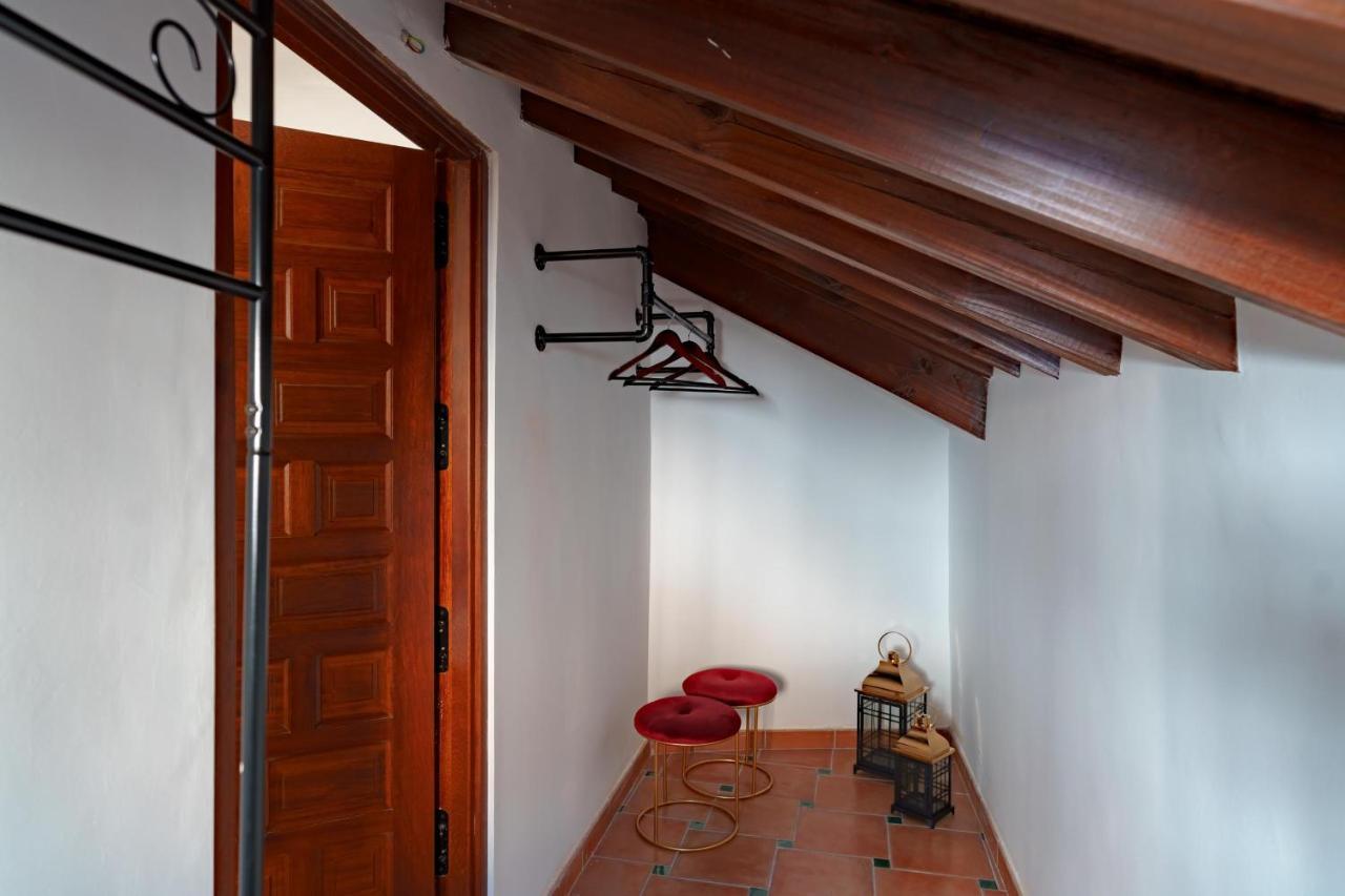 Suites Casa De Las Columnas Granada Kültér fotó