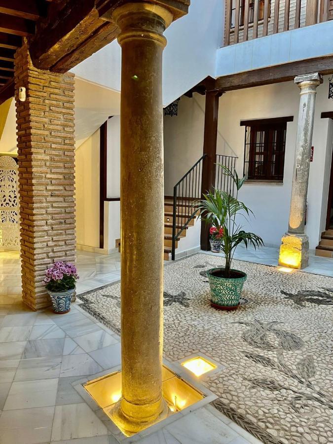 Suites Casa De Las Columnas Granada Kültér fotó
