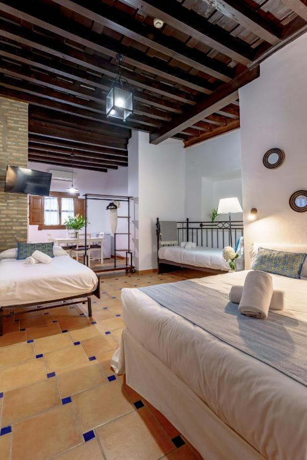 Suites Casa De Las Columnas Granada Kültér fotó